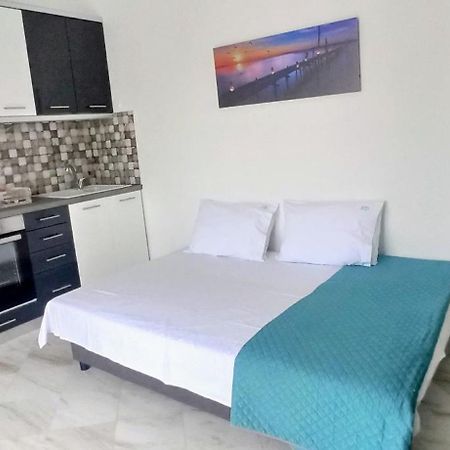 Xd Central Apartments Ierissos Dış mekan fotoğraf