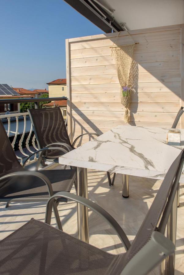 Xd Central Apartments Ierissos Dış mekan fotoğraf